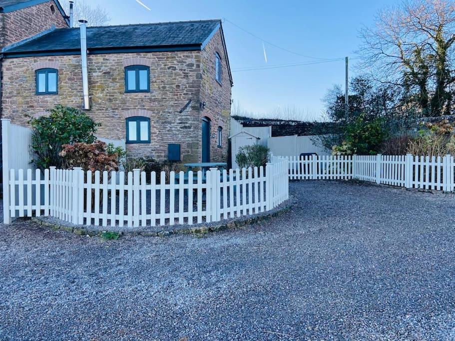 The Chaff House Country Cottage Welsh Newton Common エクステリア 写真